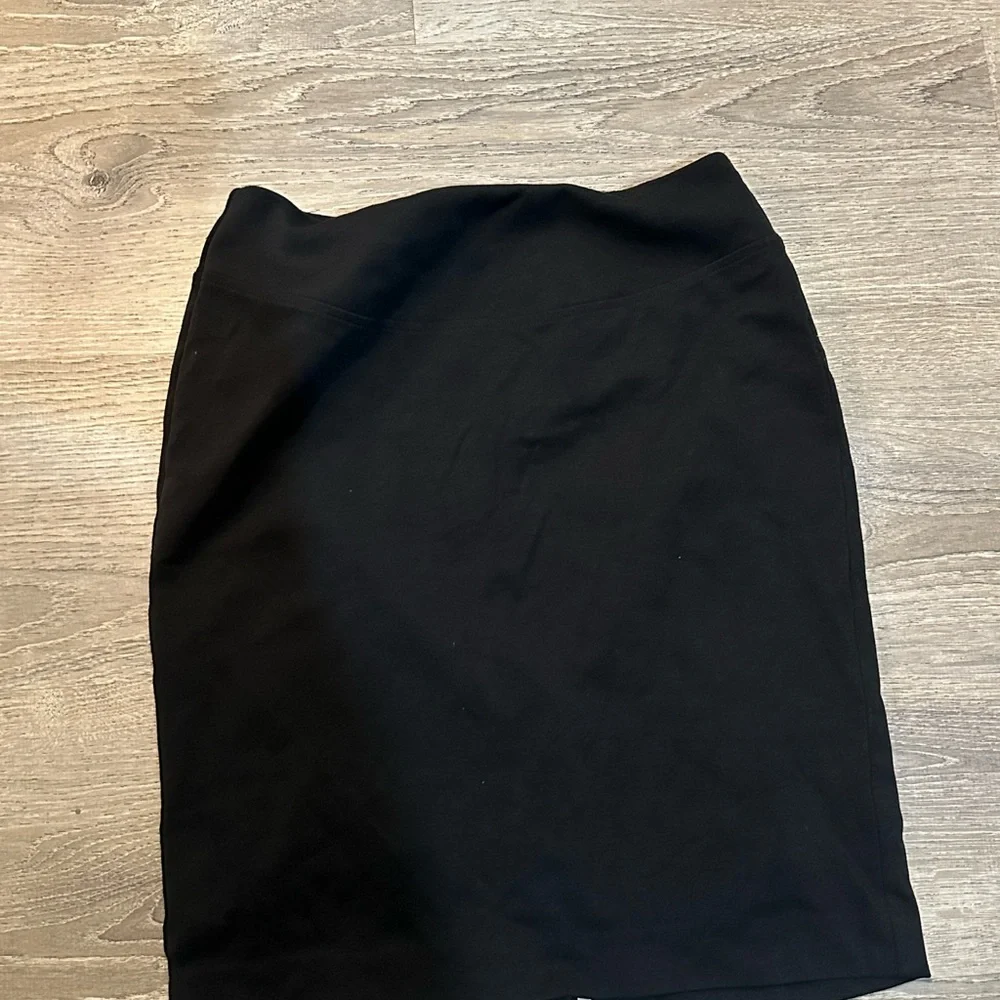 Michael Kors Classic Black‎ Pencil Skirt Size 8 by Strech office style